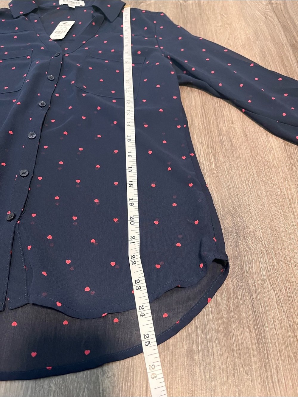Express Navy Portofino Shirt with Pink Heart Print NWT - Picture 3 of 6
